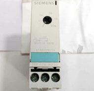 Siemens 3RP1576-1NP30 Electronic Time Relays